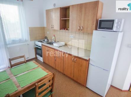 Pronájem bytu, 1+kk, 40 m²