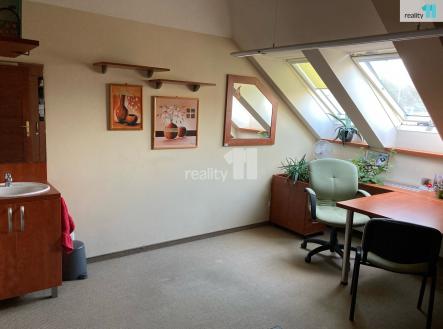 Pronájem obchodní prostory, 17 m² obrázek