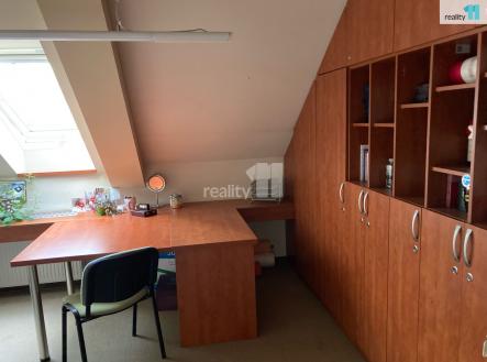 Pronájem obchodní prostory, 17 m²
