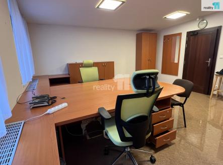 Pronájem kanceláře, 27 m²