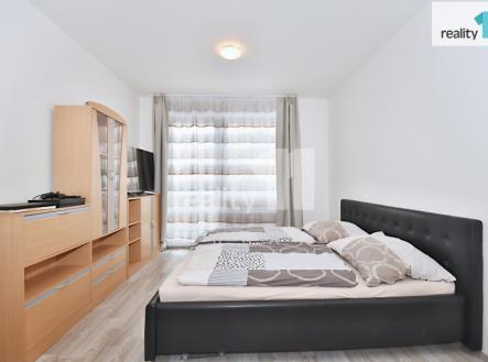 Pronájem bytu, 1+kk, 35 m²