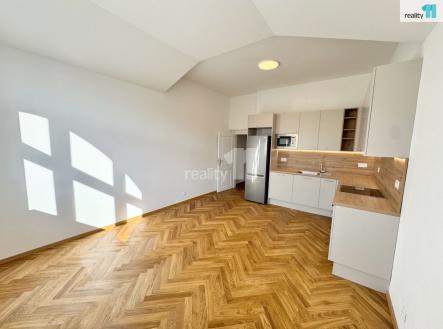Pronájem bytu, 3+kk, 82 m²