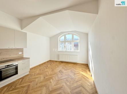 Pronájem bytu, 3+kk, 82 m²