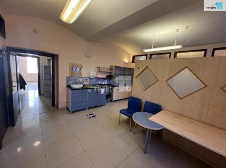 Pronájem obchodní prostor, 147 m² obrázek