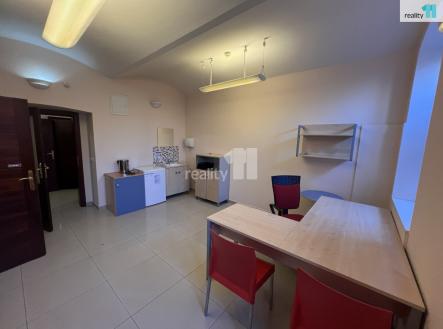 Pronájem obchodní prostor, 147 m²