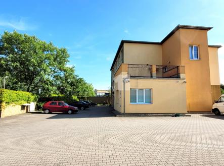 Pronájem - penzion, 1 000 m²