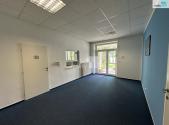 Pronájem komerčního objektu, administrativní budova, 373 m²