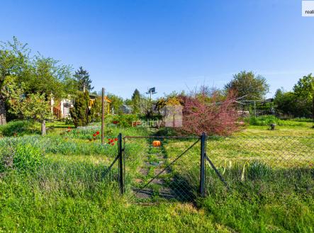 Prodej - pozemek, zahrada, 418 m²