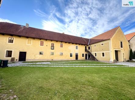 Pronájem komerčního objektu, výroba, 1 027 m²