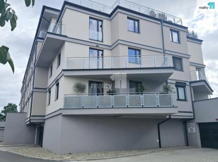 Pronájem bytu, 2+kk, 61 m²