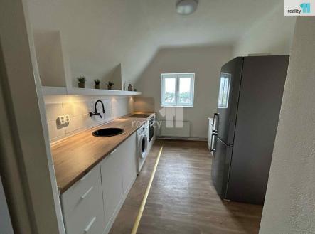 Pronájem bytu, 2+kk, 75 m²