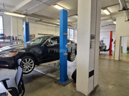 Pronájem výrobní prostor, 100 m²