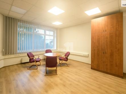 Pronájem kanceláře, 23 m²