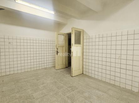 Pronájem obchodní prostor, 160 m²