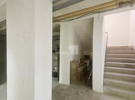 Pronájem obchodní prostor, 160 m²