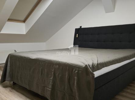 Pronájem bytu, 2+kk, 40 m² obrázek