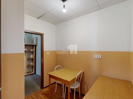 Pronájem penzion, 370 m²