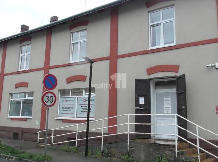 Pronájem obchodní prostory, 100 m²
