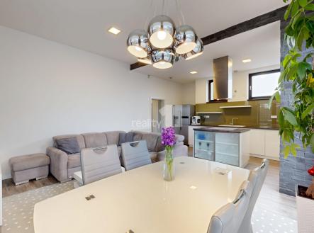 Prodej bytu, 3+kk, 102 m²