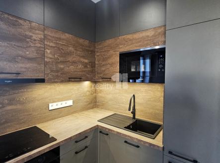 Pronájem bytu, 1+kk, 30 m²