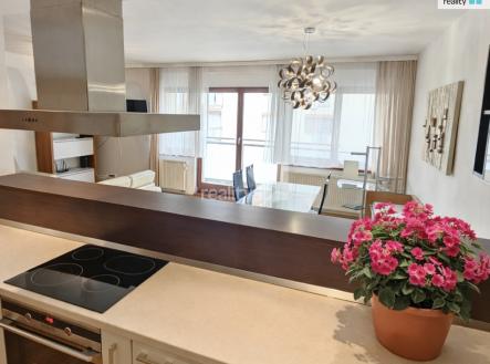 Pronájem bytu, 2+kk, 72 m²