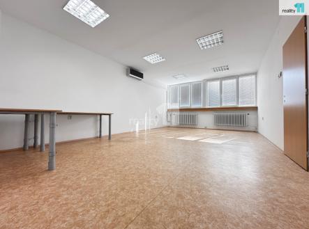 Pronájem kanceláře, 27 m²