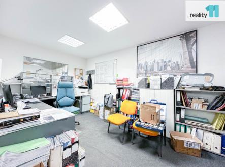 Pronájem výrobní prostor, 556 m²