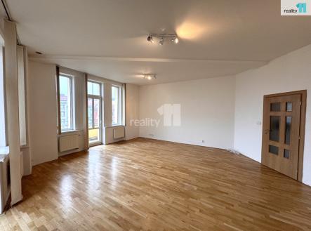 Pronájem bytu, 2+kk, 82 m²
