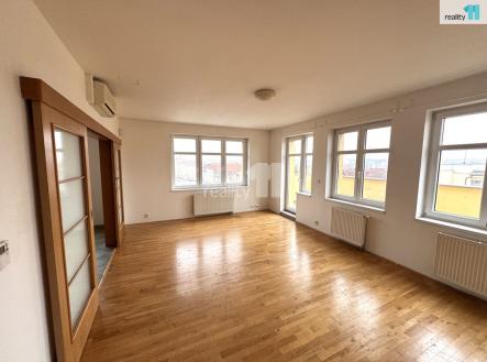 Pronájem bytu, 1+kk, 100 m²
