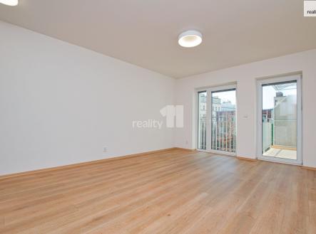 Pronájem bytu, 2+kk, 74 m²