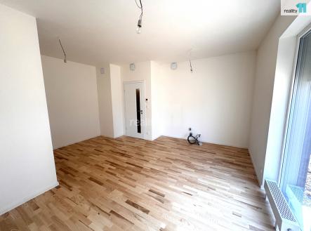 Pronájem bytu, 1+kk, 32 m²