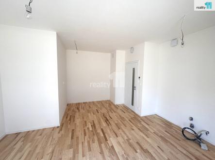 Pronájem bytu, 1+kk, 32 m²