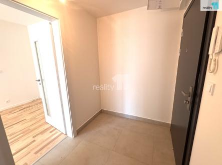 Pronájem bytu, 1+kk, 32 m²