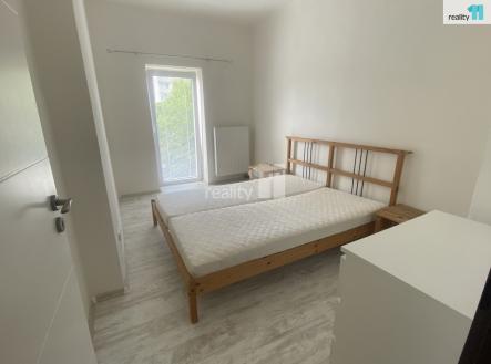 Pronájem bytu, 1+1, 35 m²