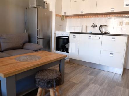 Pronájem bytu, 1+kk, 27 m²