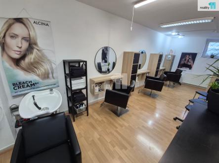 Pronájem obchodní prostor, 65 m²