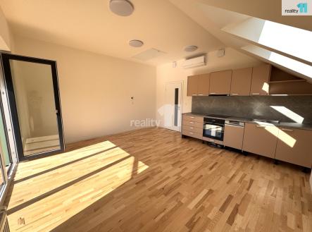 Pronájem bytu, 2+kk, 54 m²