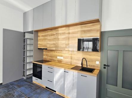 Pronájem bytu, 1+kk, 34 m²