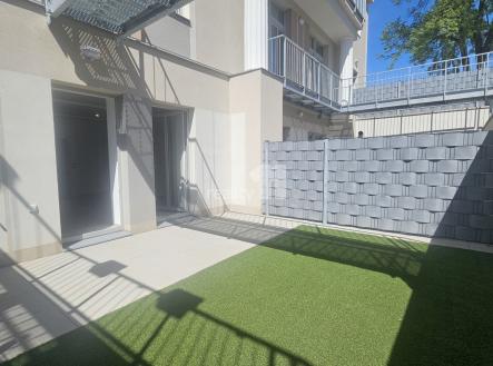 Pronájem bytu, 1+kk, 35 m²