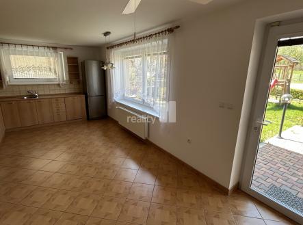 Pronájem domu/vily, 279 m²