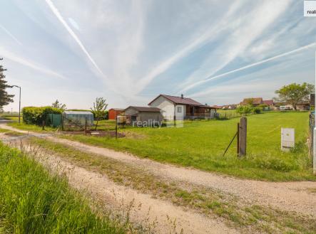 Pronájem pozemku pro bydlení, 1 138 m²
