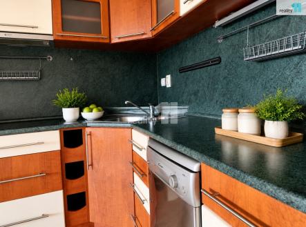Pronájem bytu, 2+kk, 45 m²