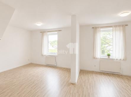Pronájem bytu, 2+kk, 64 m²