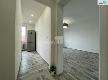Pronájem bytu, 1+1, 37 m²