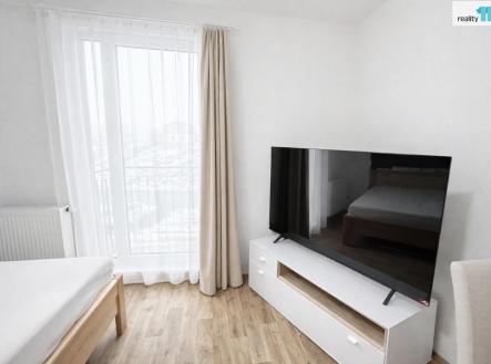 Pronájem bytu, 1+kk, 38 m²