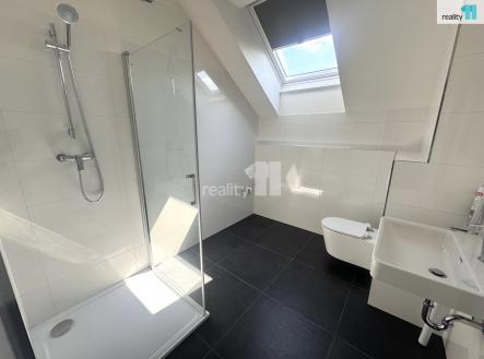 Pronájem bytu, 1+kk, 35 m²