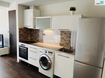 Pronájem bytu, 2+kk, 46 m²