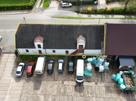 Pronájem - skladovací prostor, 220 m²