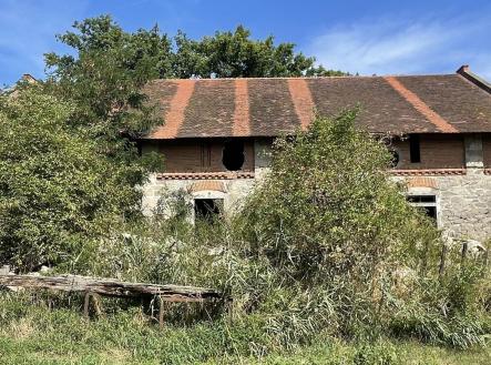 Prodej pozemku pro komerční výstavbu, 7 921 m²