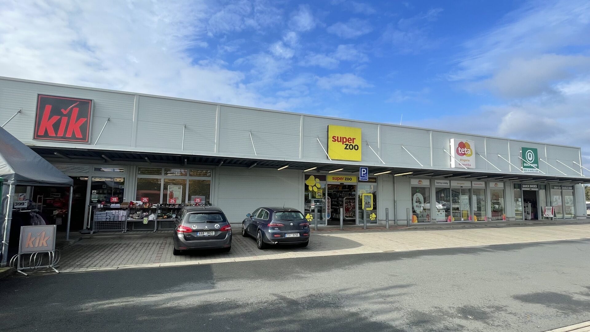 Obchodní centra - Čelákovice, Kostelec n/Černými lesy, Podbořany